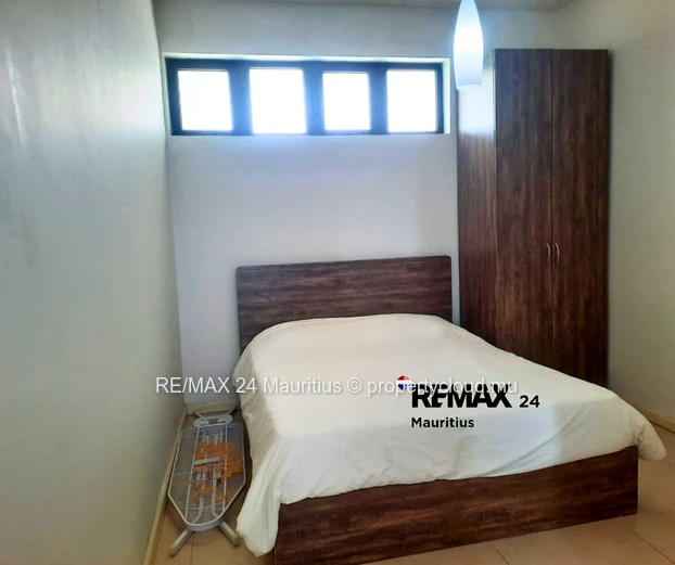 Secured 2nd floor apartment with lift, walk to the Beach!