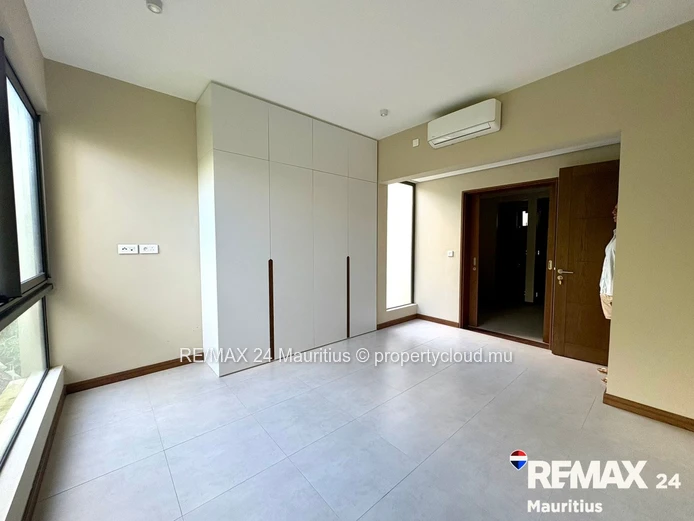 Modern 2-Bedroom Apartment for Sale – Pointe aux Canonniers, Mauritius