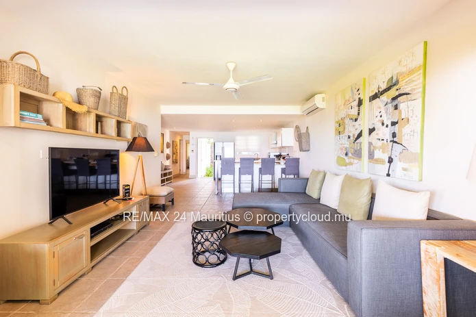 Elegant Oceanfront Apartment