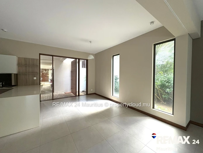 Modern 2-Bedroom Apartment for Sale – Pointe aux Canonniers, Mauritius