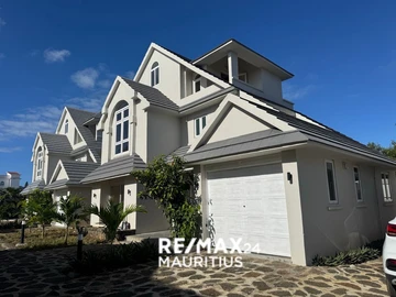 4 Bedroom Villa