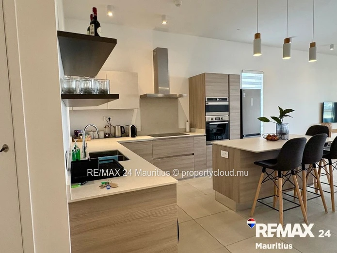 Luxury Penthouse for Sale at Pereybere