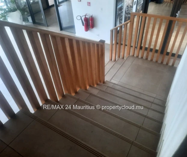 Discover a prime commercial rental/sales opportunity in the vibrant Terre Rouge. 2