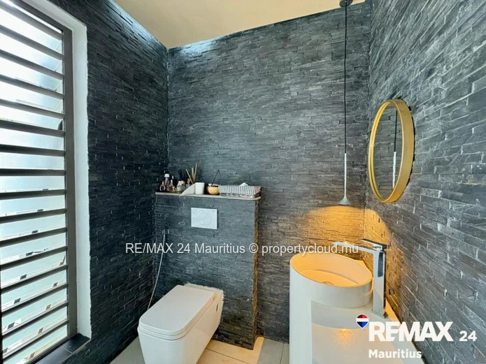 Modern & Lage Modern Home for Rent