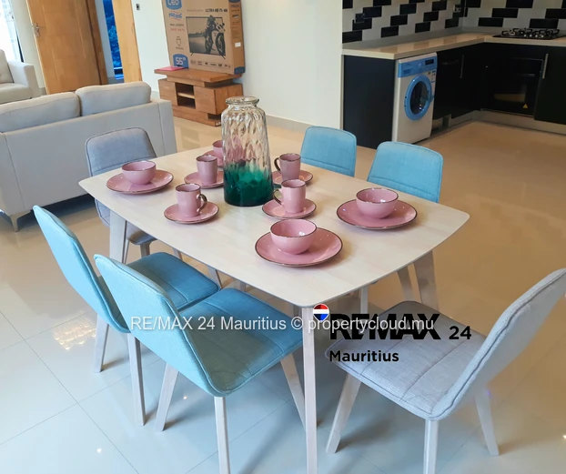 Walk to the Beach, the Super U Supermarket, shops with all amenities and bus stops