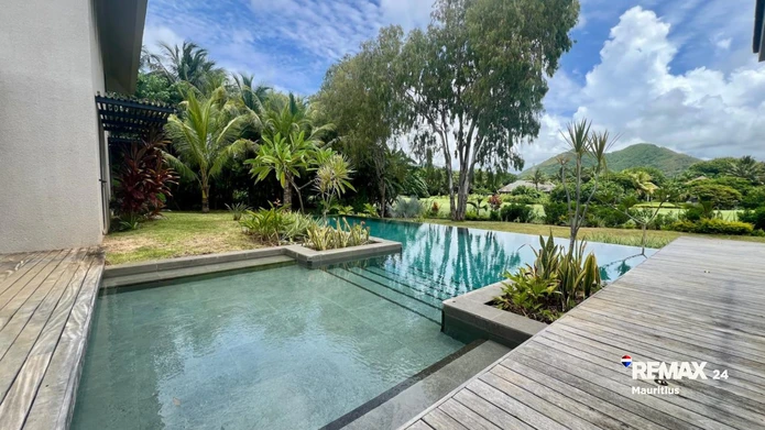 Where Luxury Meets the Fairway – A Signature Anahita Villa