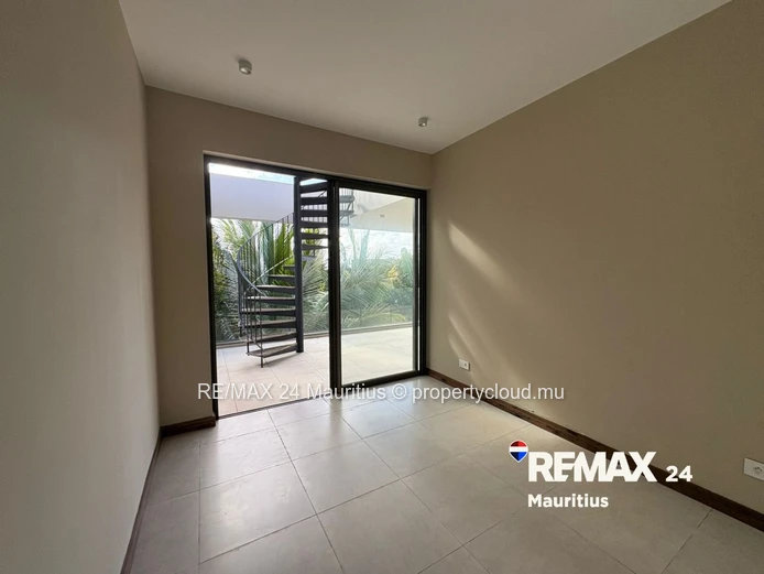 Luxurious Penthouse at Pointe Aux Cannonier