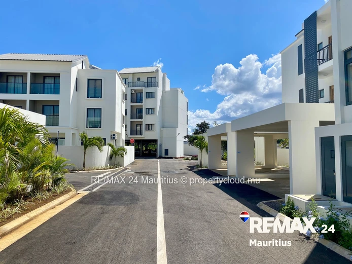 Exclusive Top-Floor Apartment in Prime Residence