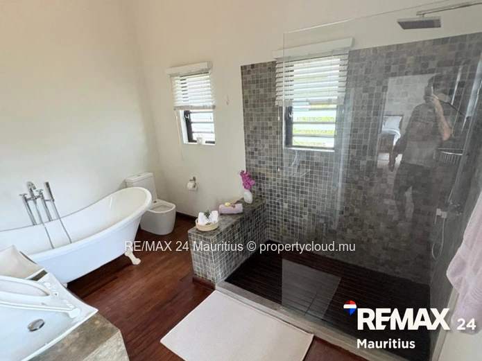 Semi-furnished family home in a secured residence in the North of Mauritius.