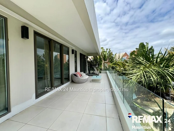 Modern & Lage Modern Home for Rent