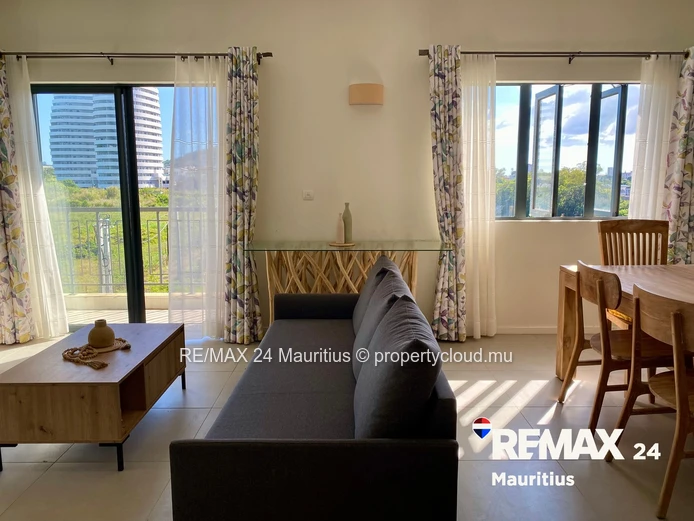 Exclusive Top-Floor Apartment in Prime Residence