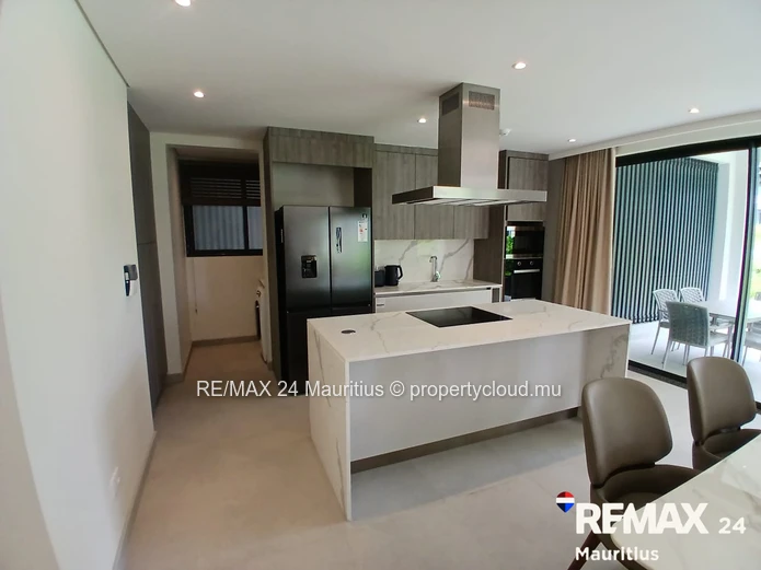 Luxury Coastal Living in Mont Choisy - Elegant Ground Floor Apartment Minutes from the Beach & Golf