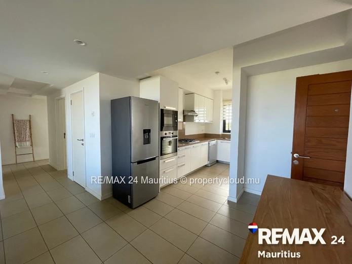 3 Bedroom Apartment At Azuri