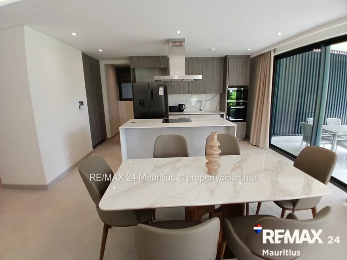 Luxury Coastal Living in Mont Choisy - Elegant Ground Floor Apartment Minutes from the Beach & Golf