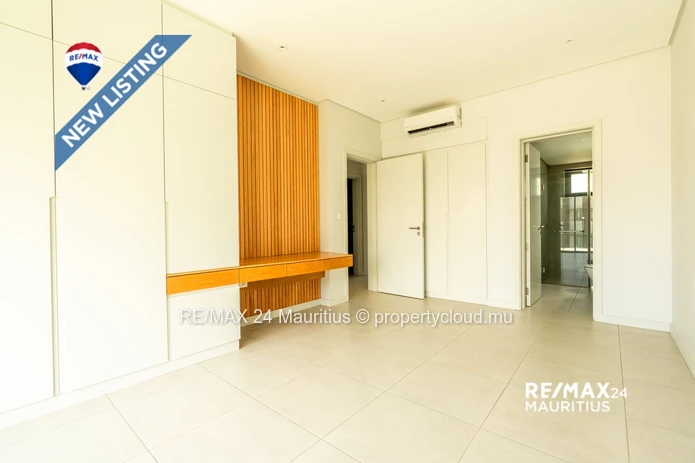La Pointe Luxury Apartments at Pointe Phase 3 Now Launching...