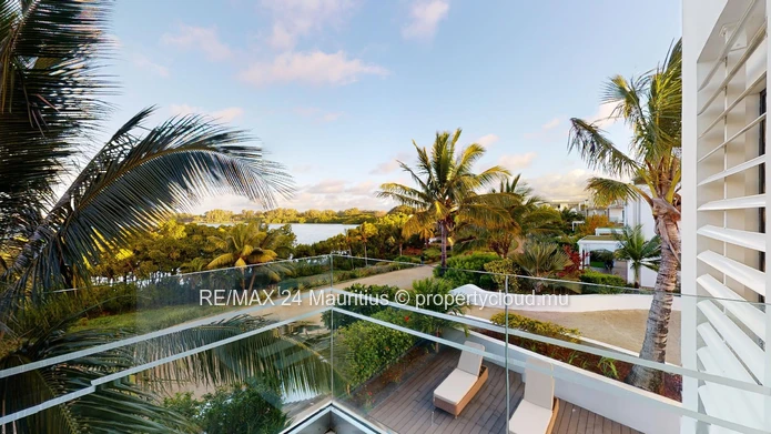 Breathtaking With Direct Sea Views
