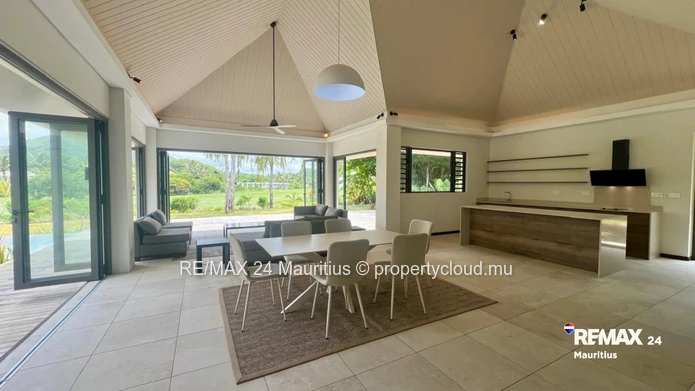 Where Luxury Meets the Fairway – A Signature Anahita Villa