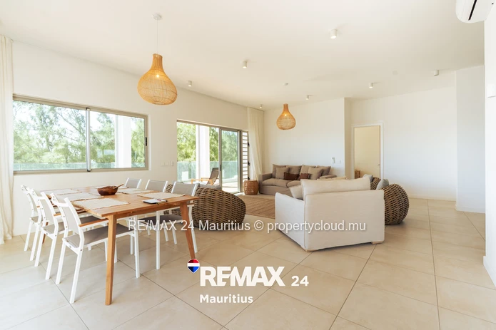 Modern Beachside Penthouse at Ocean Grand Gaube