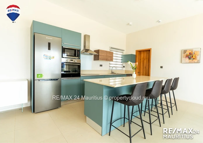 Exceptional Penthouse with Breathtaking Views, next to CyberCity