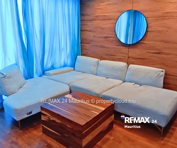 Walk to the softest sandy public beach, Winners super market, bus stops and amenities!