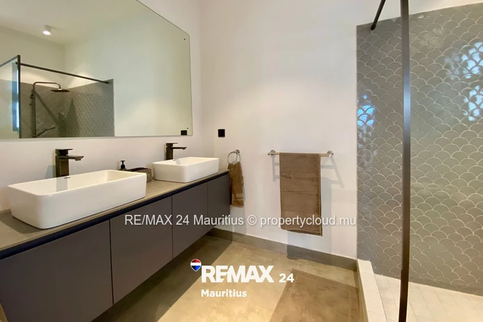 Beautiful Apartment with Plunge Pool and Garden in Tamarin