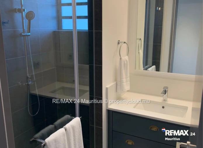 Ground Floor Apartment with Garden andamp; Breathtaking Sea View