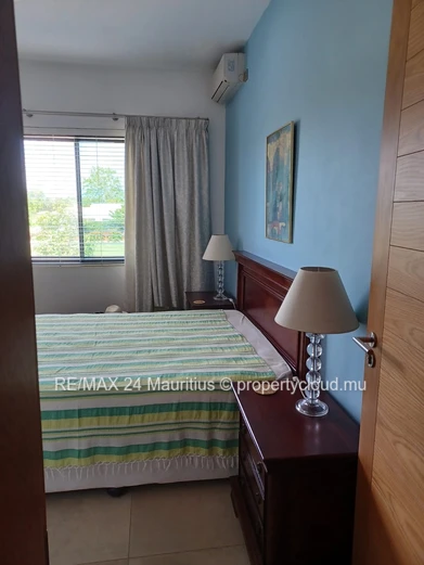 Luxurious 3-Bedroom Apartment in Royal Park, Balaclava