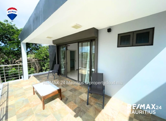 Secured family house within 10 minutes drive to the Beaches and all amenities.