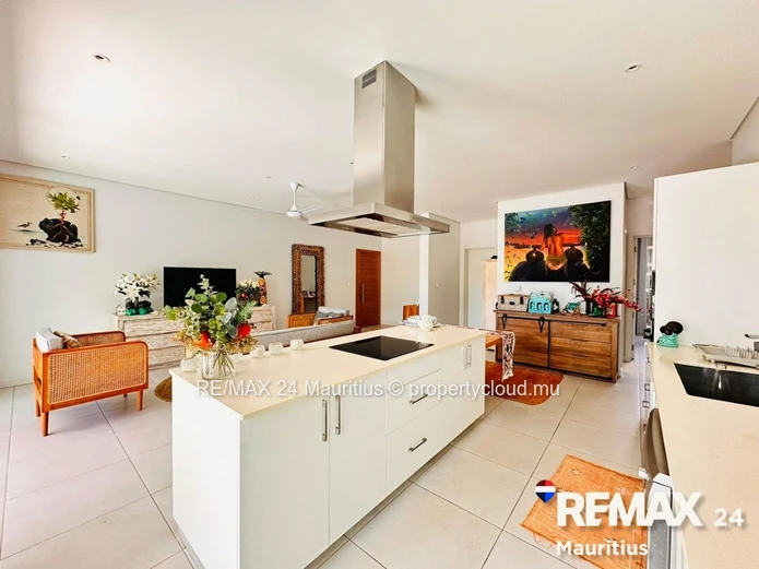 La Pointe Luxury Apartments – 2-Bedroom Furnished Apartment for Rent