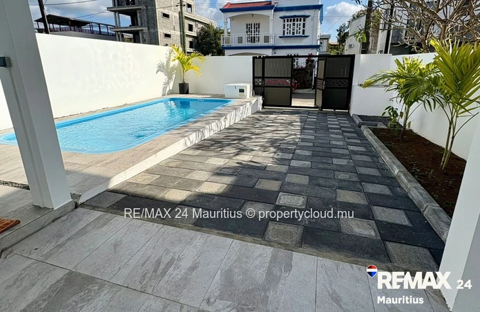 Modern 3-Bedroom Duplex in Grand Baie