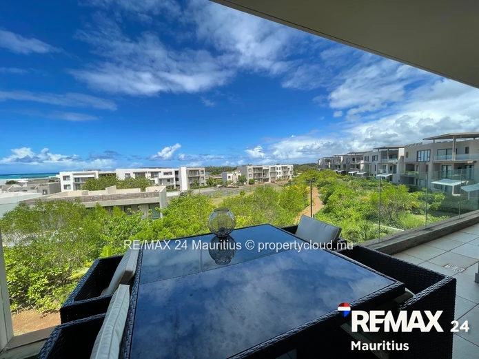 3 Bedroom Apartment At Azuri