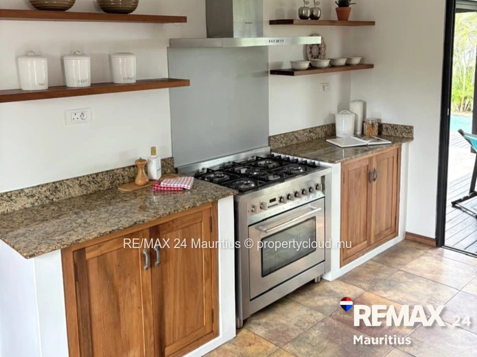 Semi-furnished family home in a secured residence in the North of Mauritius.