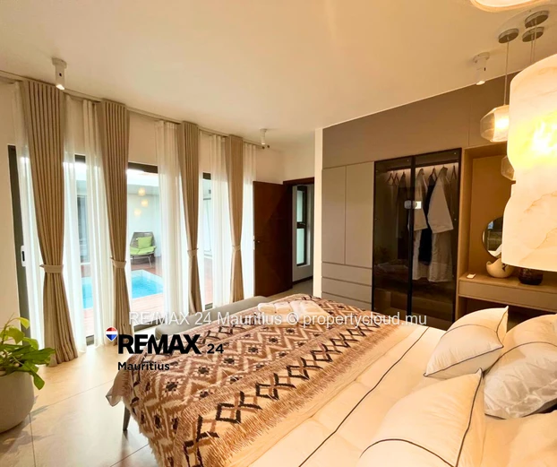 Brand new Villas only steps away to Beaches and Hotels.