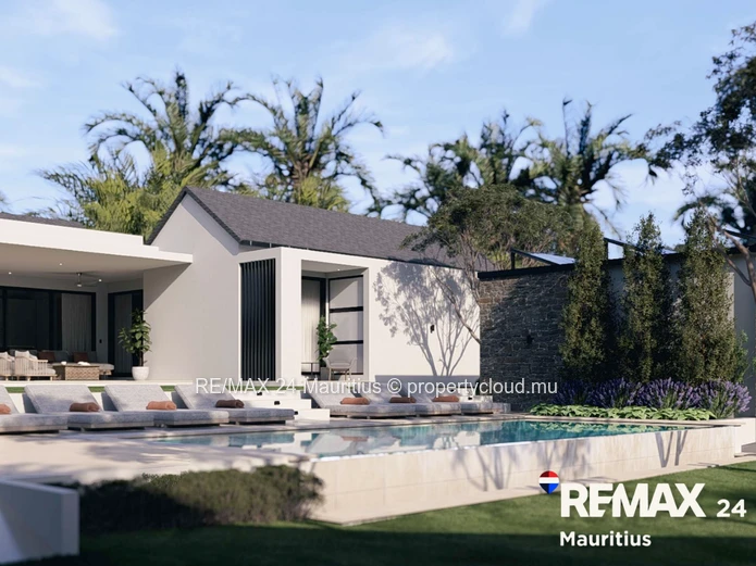 Luxury 4 Bedroom En Suite Villa with Pool  with Solar Installation in Mont Choisy Estate