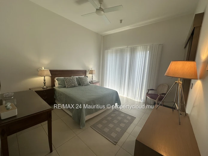Exquisite Coastal Living: Luxurious Golf Estate Apartment with Stunning Amenities